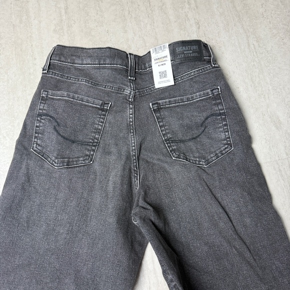 Levi Strauss jeans high rise loose straight black denim size 6 W28 - Picture 9 of 10